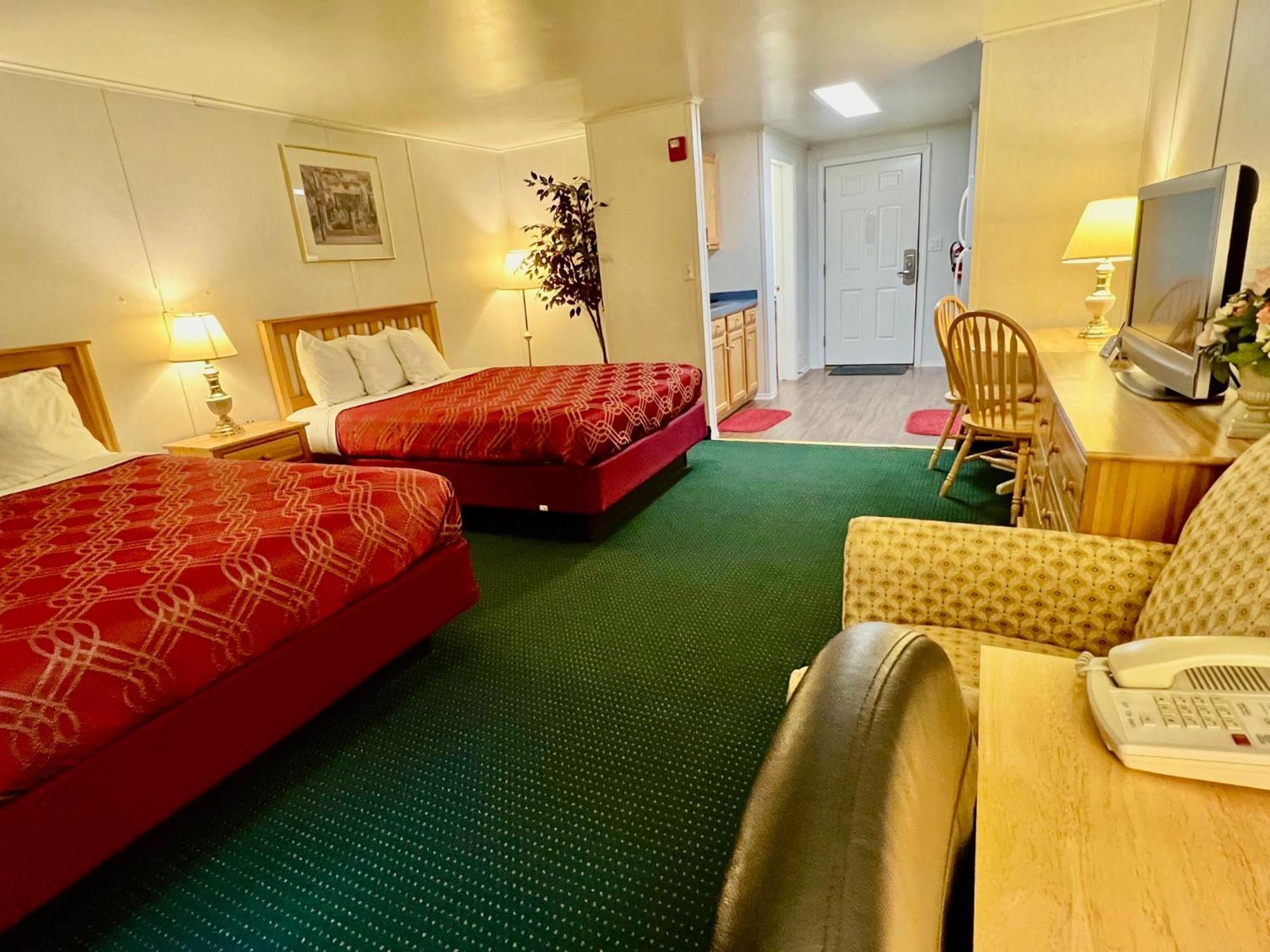 Rodeway Inn & Suites Brunswick Near Hwy 1 Buitenkant foto