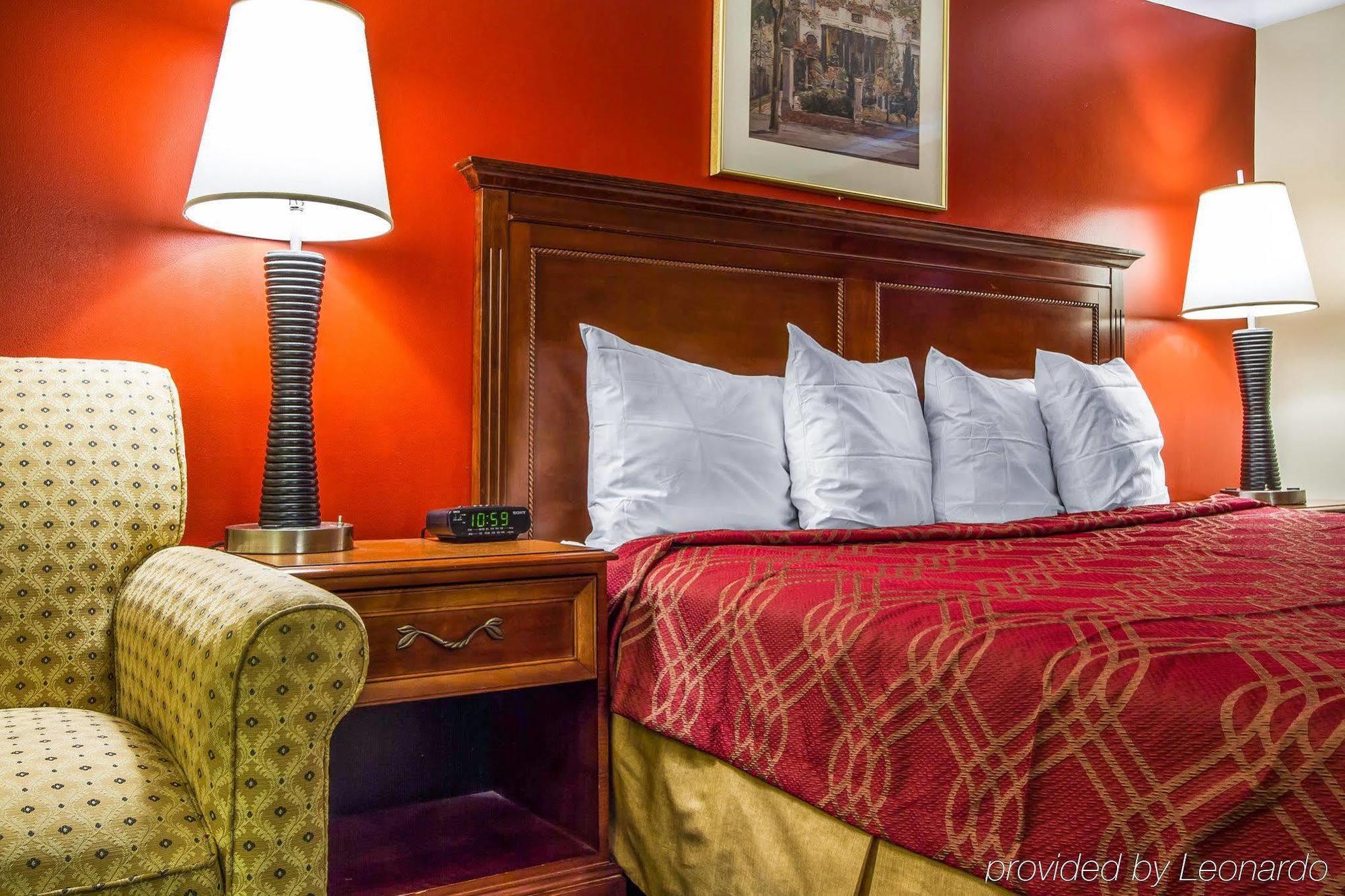 Rodeway Inn & Suites Brunswick Near Hwy 1 Buitenkant foto